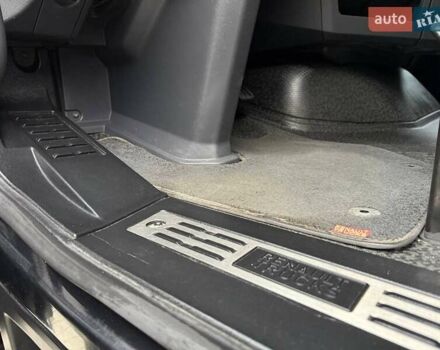 Рено Range T 2017 в Дубно на Automoto.ua Черный Рено Range T, объемом двигателя 12.9 л и пробегом 700 тыс. км за 34999 $, фото 92 на Automoto.ua