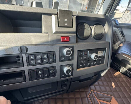 Черный Рено Range T, объемом двигателя 10.8 л и пробегом 657 тыс. км за 32193 $, фото 43 на Automoto.ua