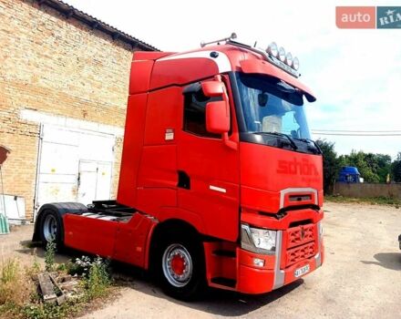 Рено Range T 2015 в Ставище на Automoto.ua Красный Рено Range T, объемом двигателя 12.78 л и пробегом 1000 тыс. км за 24800 $, фото 3 на Automoto.ua