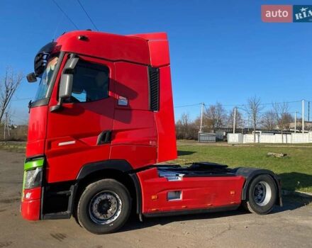 Красный Рено Range T, объемом двигателя 12.78 л и пробегом 300 тыс. км за 19800 $, фото 3 на Automoto.ua