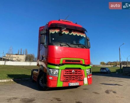 Красный Рено Range T, объемом двигателя 12.78 л и пробегом 300 тыс. км за 19800 $, фото 1 на Automoto.ua