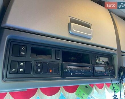 Красный Рено Range T, объемом двигателя 12.78 л и пробегом 300 тыс. км за 19800 $, фото 21 на Automoto.ua