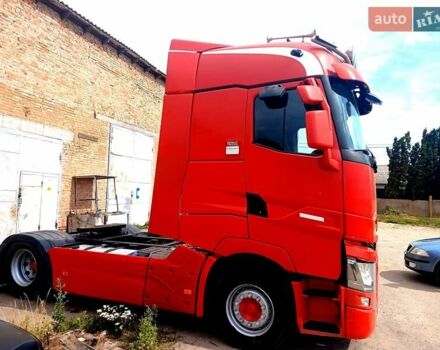 Красный Рено Range T, объемом двигателя 12.78 л и пробегом 1000 тыс. км за 25800 $, фото 4 на Automoto.ua