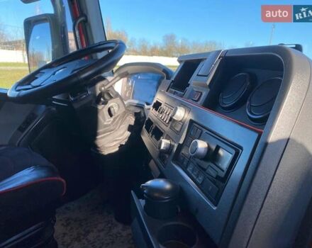 Красный Рено Range T, объемом двигателя 12.78 л и пробегом 300 тыс. км за 19800 $, фото 16 на Automoto.ua