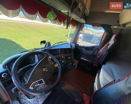 Красный Рено Range T, объемом двигателя 12.78 л и пробегом 300 тыс. км за 19800 $, фото 13 на Automoto.ua