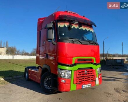 Красный Рено Range T, объемом двигателя 12.78 л и пробегом 300 тыс. км за 19800 $, фото 2 на Automoto.ua