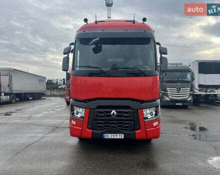 Красный Рено Range T, объемом двигателя 12.9 л и пробегом 618 тыс. км за 29900 $, фото 1 на Automoto.ua