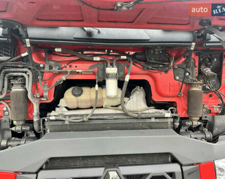 Красный Рено Range T, объемом двигателя 12.9 л и пробегом 618 тыс. км за 29900 $, фото 22 на Automoto.ua