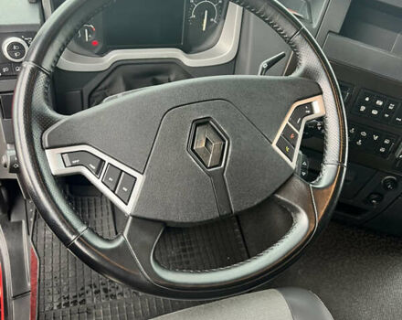 Красный Рено Range T, объемом двигателя 12.9 л и пробегом 618 тыс. км за 29900 $, фото 11 на Automoto.ua