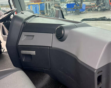 Красный Рено Range T, объемом двигателя 12.9 л и пробегом 618 тыс. км за 29900 $, фото 10 на Automoto.ua