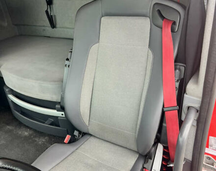 Красный Рено Range T, объемом двигателя 12.9 л и пробегом 618 тыс. км за 29900 $, фото 12 на Automoto.ua