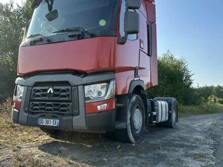 Рено Range T 2014 у Радехове на Automoto.ua Червоний Рено Range T, об'ємом двигуна 12.78 л та пробігом 820 тис. км за 27700 $, фото 1 на Automoto.ua