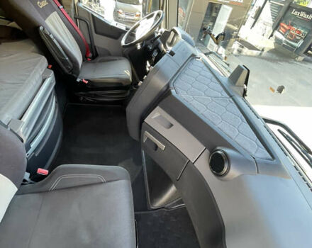 Рено Range T, объемом двигателя 12.9 л и пробегом 760 тыс. км за 29950 $, фото 33 на Automoto.ua