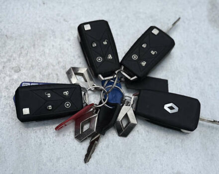 Рено Range T, объемом двигателя 0 л и пробегом 700 тыс. км за 32000 $, фото 12 на Automoto.ua