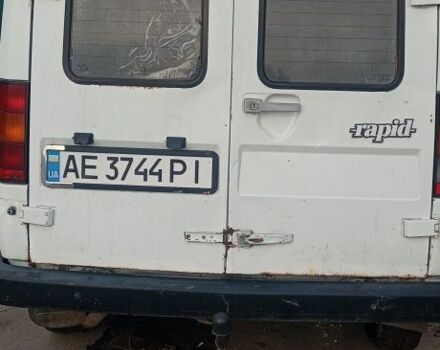 Білий Рено Рапід, об'ємом двигуна 1.6 л та пробігом 350 тис. км за 1300 $, фото 1 на Automoto.ua