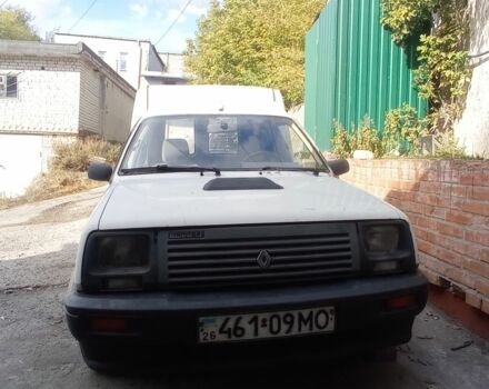 Білий Рено Рапід, об'ємом двигуна 1.4 л та пробігом 123 тис. км за 500 $, фото 1 на Automoto.ua