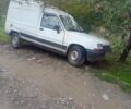 Белый Рено Рапид, объемом двигателя 0 л и пробегом 200 тыс. км за 500 $, фото 7 на Automoto.ua