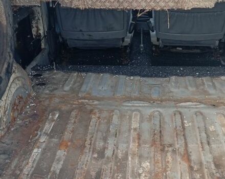 Белый Рено Рапид, объемом двигателя 1.6 л и пробегом 350 тыс. км за 1300 $, фото 4 на Automoto.ua