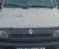 Белый Рено Рапид, объемом двигателя 1.6 л и пробегом 350 тыс. км за 1300 $, фото 1 на Automoto.ua