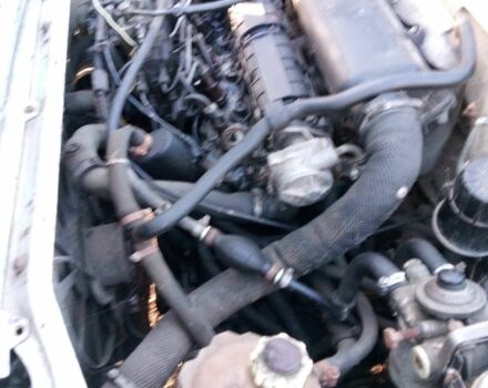 Белый Рено Рапид, объемом двигателя 1.6 л и пробегом 10 тыс. км за 800 $, фото 4 на Automoto.ua