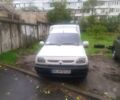 Белый Рено Рапид, объемом двигателя 1.4 л и пробегом 1 тыс. км за 32 $, фото 1 на Automoto.ua
