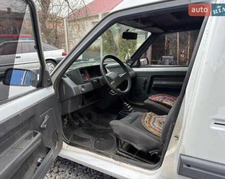 Белый Рено Рапид, объемом двигателя 1.6 л и пробегом 300 тыс. км за 999 $, фото 10 на Automoto.ua