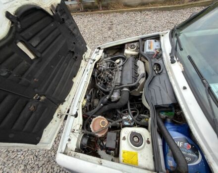 Білий Рено Рапід, об'ємом двигуна 1.6 л та пробігом 300 тис. км за 999 $, фото 16 на Automoto.ua