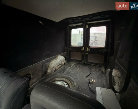 Белый Рено Рапид, объемом двигателя 1.6 л и пробегом 300 тыс. км за 999 $, фото 12 на Automoto.ua