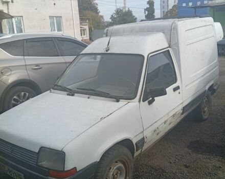 Рено Рапид 1988 в Ужгороде на Automoto.ua Белый Рено Рапид, объемом двигателя 1.4 л и пробегом 228 тыс. км за 550 $, фото 1 на Automoto.ua