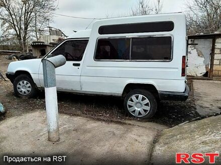 Рено Рапид 1991 в Кропивницком (Кировограде) на Automoto.ua Белый Рено Рапид, объемом двигателя 1.6 л и пробегом 243 тыс. км за 1000 $, фото 1 на Automoto.ua
