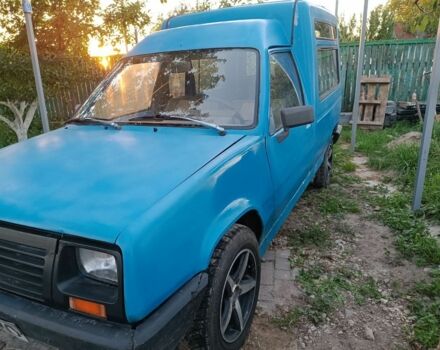 Синий Рено Рапид, объемом двигателя 1.1 л и пробегом 150 тыс. км за 900 $, фото 4 на Automoto.ua