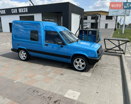 Синий Рено Рапид, объемом двигателя 1.1 л и пробегом 1 тыс. км за 8000 $, фото 1 на Automoto.ua