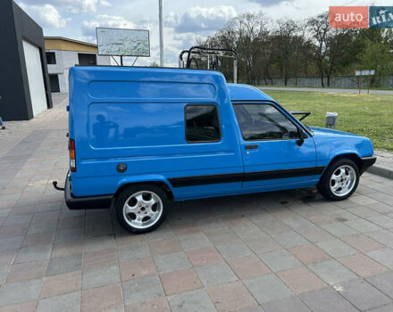Синий Рено Рапид, объемом двигателя 1.1 л и пробегом 1 тыс. км за 8000 $, фото 2 на Automoto.ua