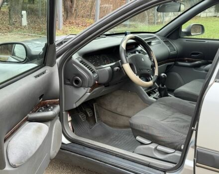 Сірий Рено Сафран, об'ємом двигуна 1.9 л та пробігом 1 тис. км за 1550 $, фото 10 на Automoto.ua