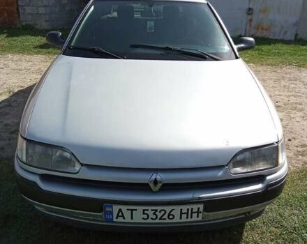Серый Рено Сафран, объемом двигателя 2.5 л и пробегом 323 тыс. км за 800 $, фото 1 на Automoto.ua