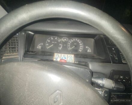 Синій Рено Сафран, об'ємом двигуна 2 л та пробігом 235 тис. км за 950 $, фото 2 на Automoto.ua