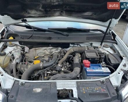 Белый Рено Сандеро СтэпВэй, объемом двигателя 0.9 л и пробегом 95 тыс. км за 8999 $, фото 29 на Automoto.ua