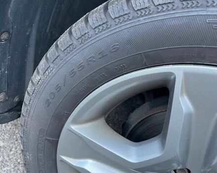 Белый Рено Сандеро СтэпВэй, объемом двигателя 0.9 л и пробегом 95 тыс. км за 8999 $, фото 53 на Automoto.ua