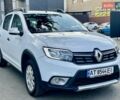 Белый Рено Сандеро СтэпВэй, объемом двигателя 0.9 л и пробегом 113 тыс. км за 8700 $, фото 2 на Automoto.ua