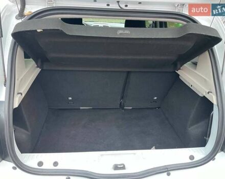 Белый Рено Сандеро СтэпВэй, объемом двигателя 0.9 л и пробегом 95 тыс. км за 8999 $, фото 33 на Automoto.ua