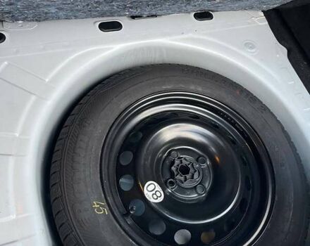 Белый Рено Сандеро СтэпВэй, объемом двигателя 0.9 л и пробегом 95 тыс. км за 8999 $, фото 34 на Automoto.ua