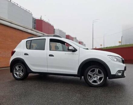 Белый Рено Сандеро СтэпВэй, объемом двигателя 1.46 л и пробегом 136 тыс. км за 9950 $, фото 26 на Automoto.ua