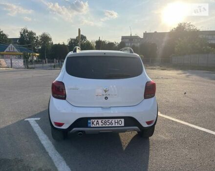 Білий Рено Сандеро СтепВей, об'ємом двигуна 1.46 л та пробігом 200 тис. км за 9500 $, фото 10 на Automoto.ua