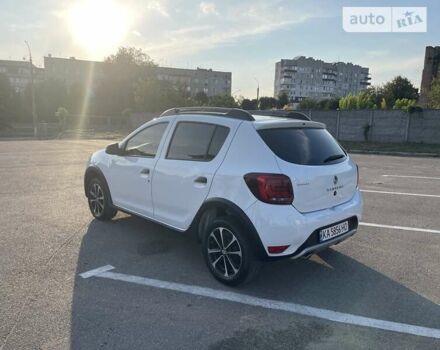 Білий Рено Сандеро СтепВей, об'ємом двигуна 1.46 л та пробігом 200 тис. км за 9500 $, фото 7 на Automoto.ua