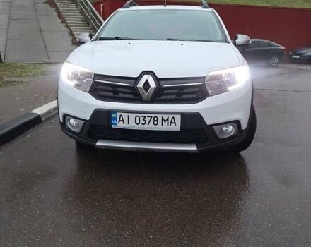 Белый Рено Сандеро СтэпВэй, объемом двигателя 1.46 л и пробегом 136 тыс. км за 9950 $, фото 7 на Automoto.ua