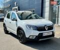 Белый Рено Сандеро СтэпВэй, объемом двигателя 1.46 л и пробегом 82 тыс. км за 10700 $, фото 1 на Automoto.ua