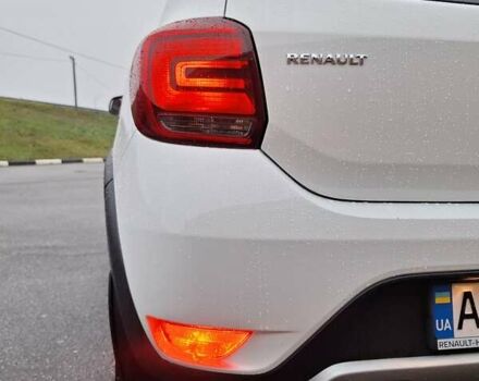 Белый Рено Сандеро СтэпВэй, объемом двигателя 1.46 л и пробегом 136 тыс. км за 9950 $, фото 11 на Automoto.ua