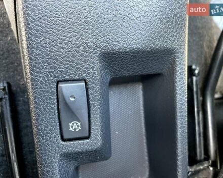 Білий Рено Сандеро СтепВей, об'ємом двигуна 0.9 л та пробігом 86 тис. км за 10499 $, фото 15 на Automoto.ua