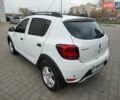 Білий Рено Сандеро СтепВей, об'ємом двигуна 1.5 л та пробігом 178 тис. км за 10400 $, фото 3 на Automoto.ua