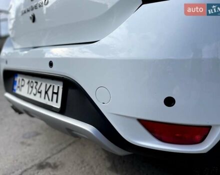 Білий Рено Сандеро СтепВей, об'ємом двигуна 0.9 л та пробігом 86 тис. км за 10499 $, фото 27 на Automoto.ua